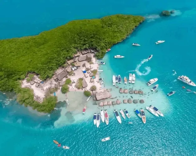 tour 5 islas del rosario en bote deportivo